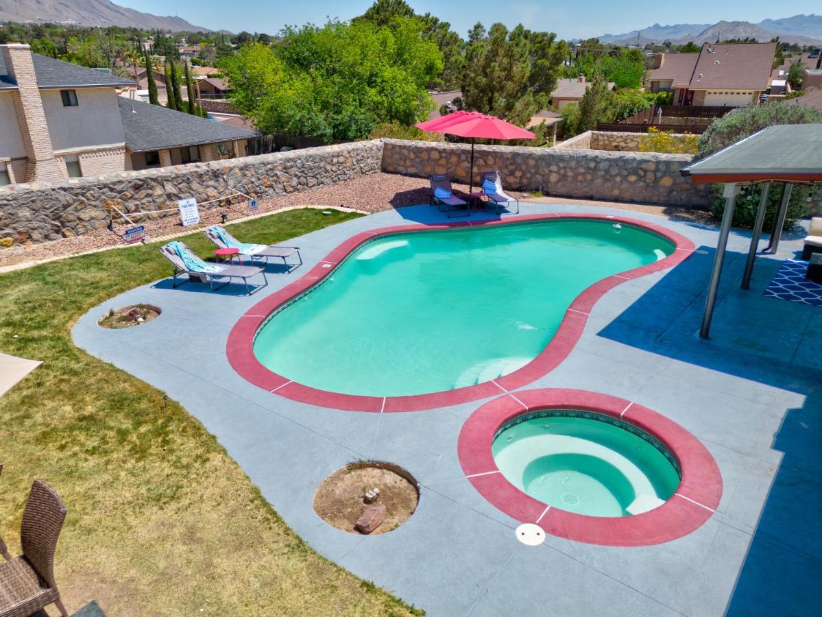 Home With Mountain View/Pool/Tub Ел Пасо Екстериор снимка