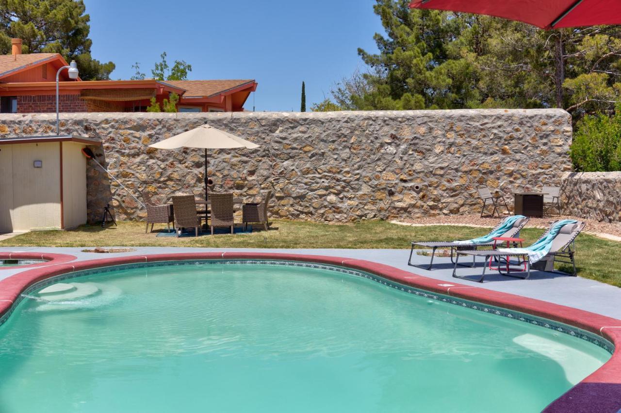 Home With Mountain View/Pool/Tub Ел Пасо Екстериор снимка